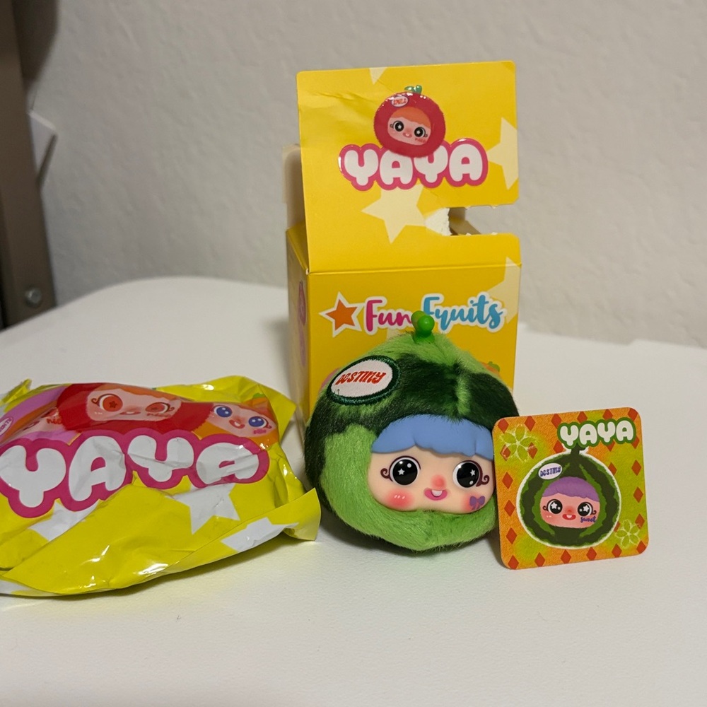 Yaya Fun Fruits Plush Keychain